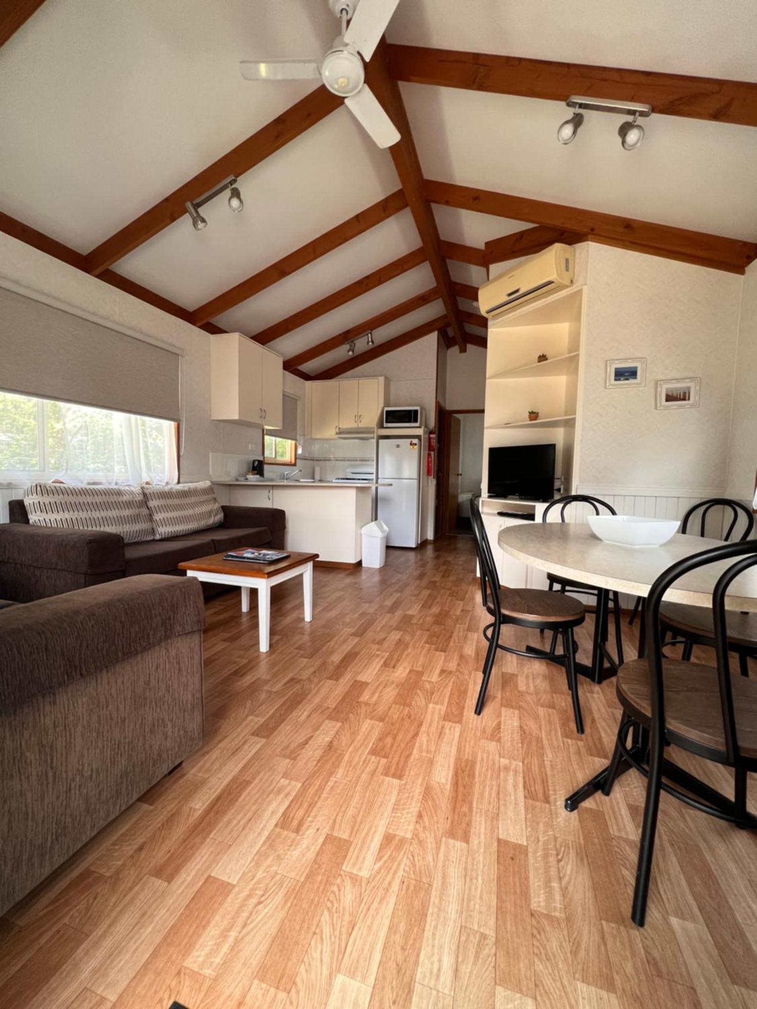 Ocean Grove Holiday Park Buitenkant foto